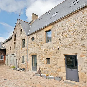 Manor Of Pont Gris Saint-Malo